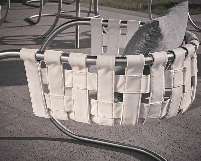 Design-Gartenstuhl Niva als Outdoor-Living Element im Garten